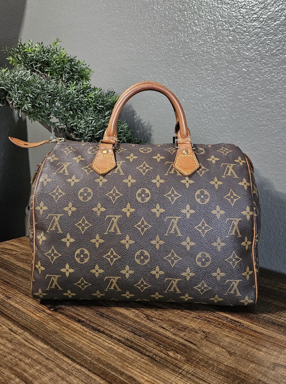 Authentic Louis Vuitton Vintage Speey 30 Monogram Canvas